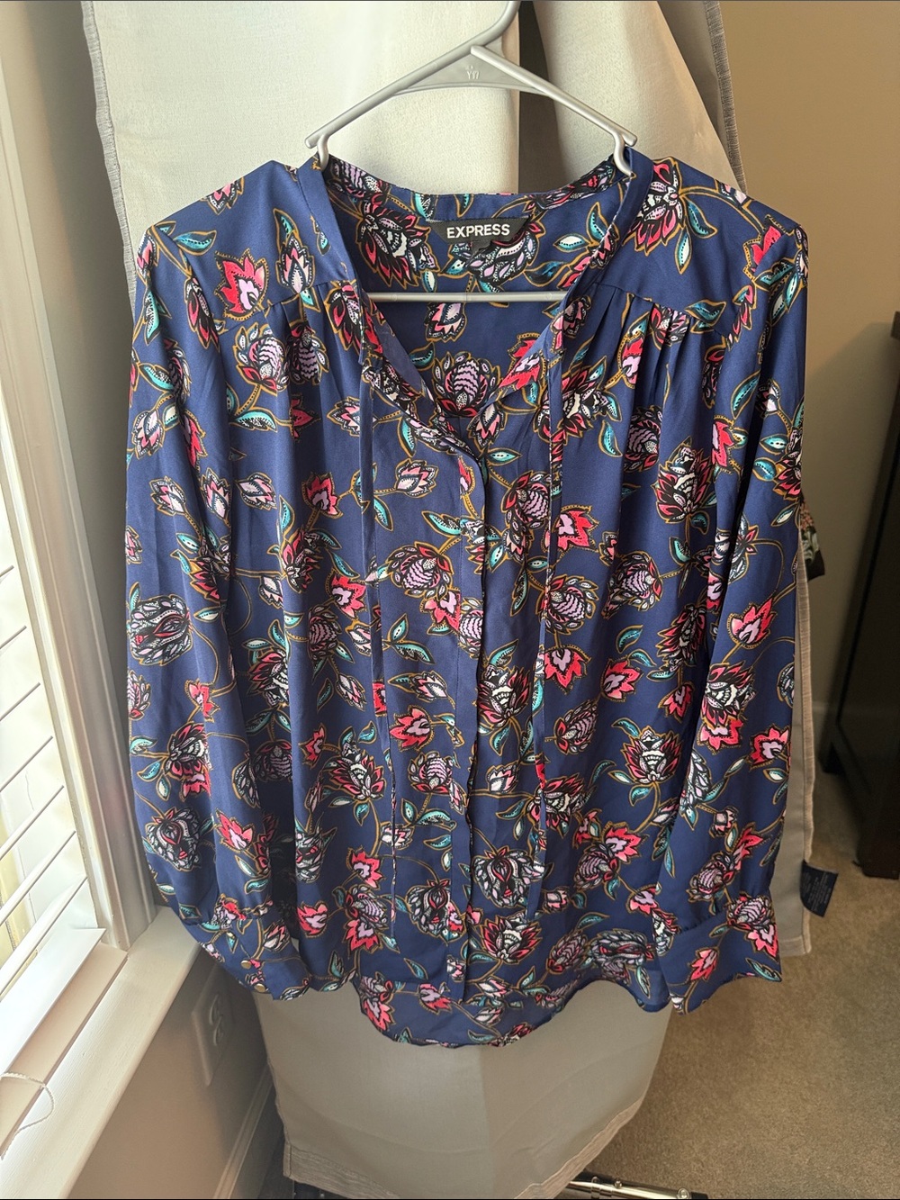 Express Navy Floral V-Neck Blouse with Pink Accents